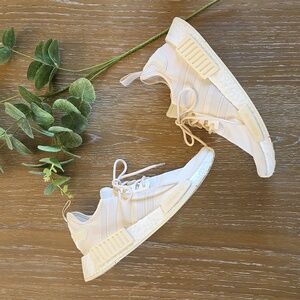 Adidas NMD-R1 Sneakers